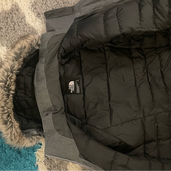 Womens The North Face TNF Arctic Parka II 550-Down Warm Winter Jacket Grey - Picture 4 of 4